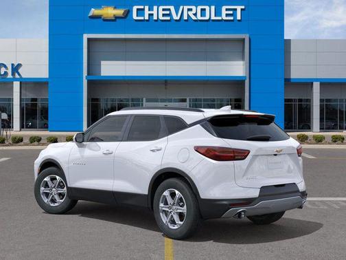 Summit White 2026 Chevrolet Blazer 2LT