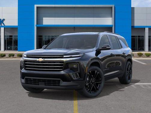 Mosaic Black Metallic 2026 Chevrolet Traverse LT