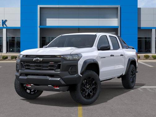 Summit White 2026 Chevrolet Colorado Trail Boss