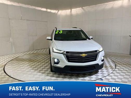 Summit White 2023 Chevrolet Traverse LT Leather