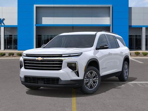 Summit White 2026 Chevrolet Traverse LT