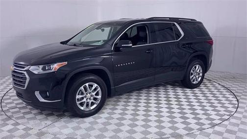 Mosaic Black Metallic 2019 Chevrolet Traverse LT Leather