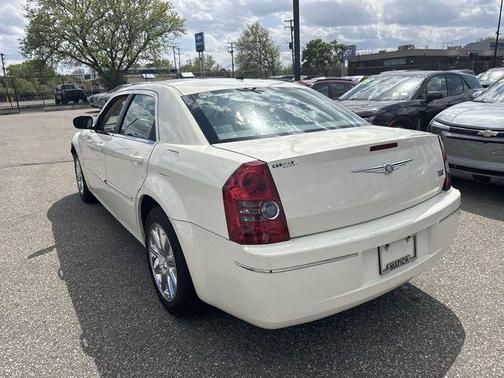 Cool Vanilla Clearcoat 2008 Chrysler 300 Touring