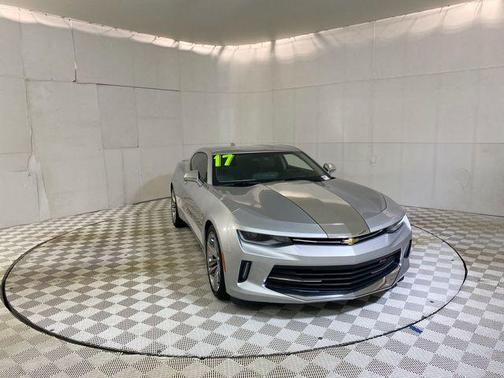 Silver Ice Metallic 2017 Chevrolet Camaro 2LT