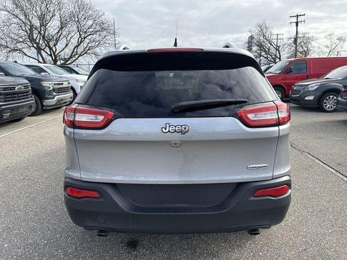 Billet Silver Metallic Clearcoat 2014 Jeep Cherokee Latitude