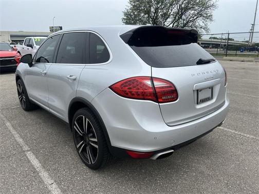 2012 Porsche Cayenne Base