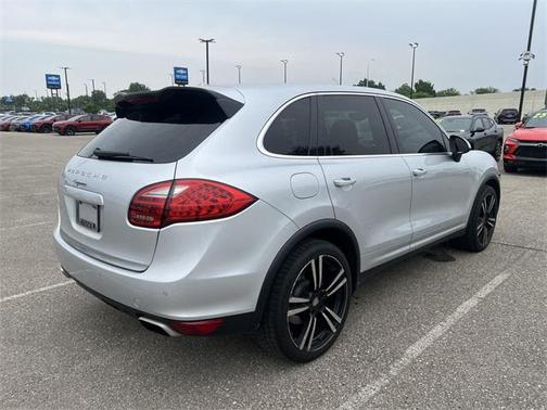 2012 Porsche Cayenne Base
