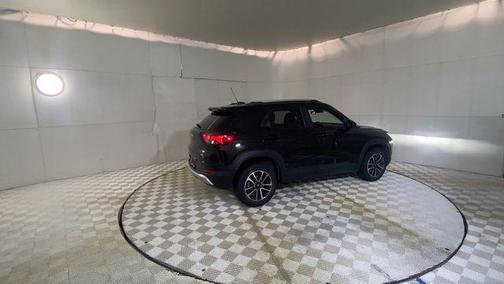 Mosaic Black Metallic 2025 Chevrolet Trailblazer LT