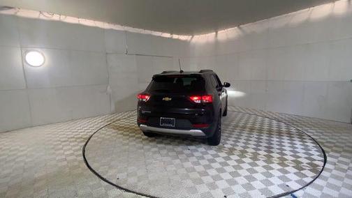 Mosaic Black Metallic 2025 Chevrolet Trailblazer LT