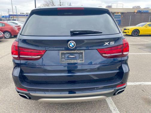 Imperial Blue Metallic 2018 BMW X5 xDrive35i