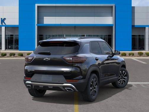 Mosaic Black Metallic 2026 Chevrolet Trailblazer ACTIV
