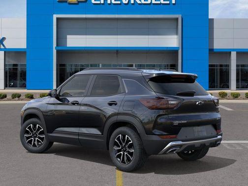Mosaic Black Metallic 2026 Chevrolet Trailblazer ACTIV