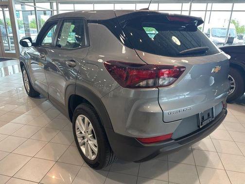 Sterling Gray Metallic 2023 Chevrolet Trailblazer LS
