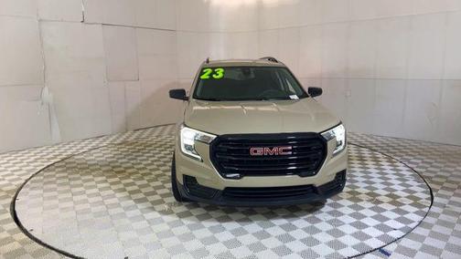 Desert Sand Metallic 2023 GMC Terrain SLE