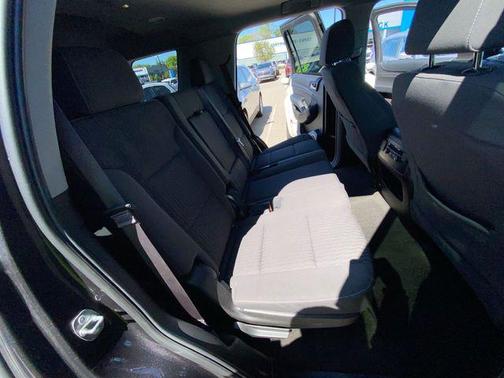 Tungsten Metallic 2017 Chevrolet Tahoe LS