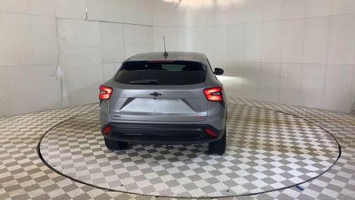 Sterling Gray Metallic 2024 Chevrolet Trax FWD 1RS