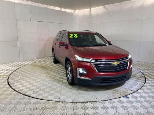 Radiant Red Tintcoat 2023 Chevrolet Traverse LT Leather