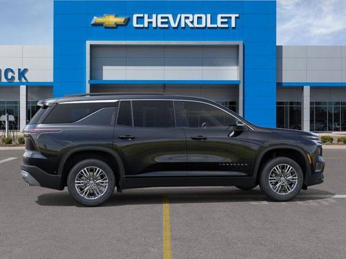 Mosaic Black Metallic 2026 Chevrolet Traverse LT
