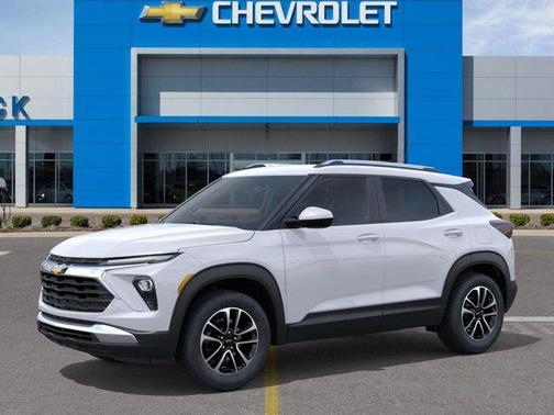 Summit White 2026 Chevrolet Trailblazer LT