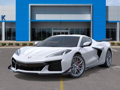 Arctic White 2026 Chevrolet Corvette Z06