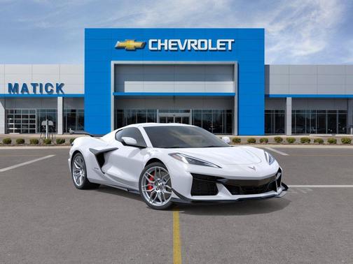 Arctic White 2026 Chevrolet Corvette Z06