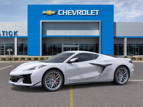 Arctic White 2026 Chevrolet Corvette Z06