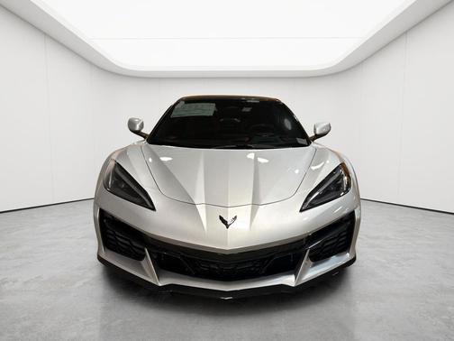 Arctic White 2026 Chevrolet Corvette Z06
