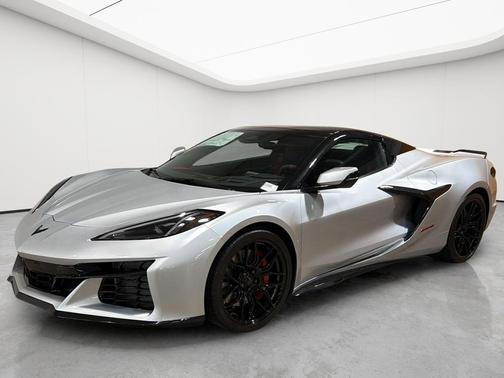 Arctic White 2026 Chevrolet Corvette Z06