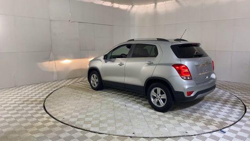 Silver Ice Metallic 2019 Chevrolet Trax LT