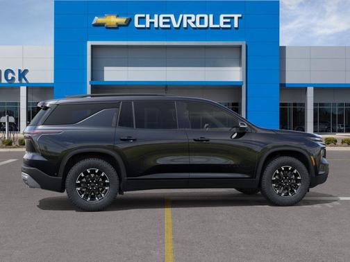 Mosaic Black Metallic 2026 Chevrolet Traverse AWD Z71