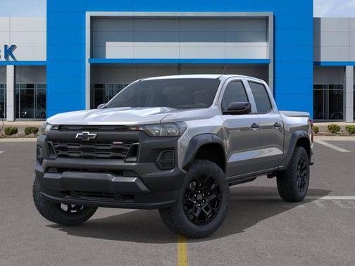 Sterling Gray Metallic 2026 Chevrolet Colorado Trail Boss