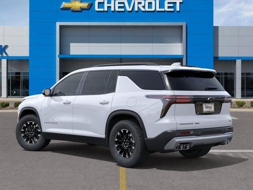 Polar White Tricoat 2026 Chevrolet Traverse AWD Z71