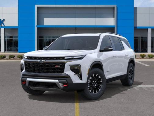Polar White Tricoat 2026 Chevrolet Traverse AWD Z71