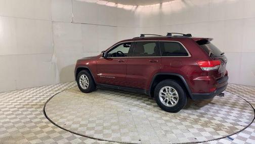 Velvet Red Pearlcoat 2018 Jeep Grand Cherokee Laredo E