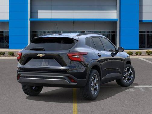 Mosaic Black Metallic 2026 Chevrolet Trax LT