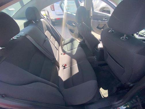 Rainforest Green Metallic 2015 Chevrolet Cruze 1LT