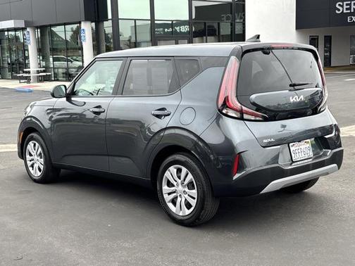 2023 Kia Soul LX