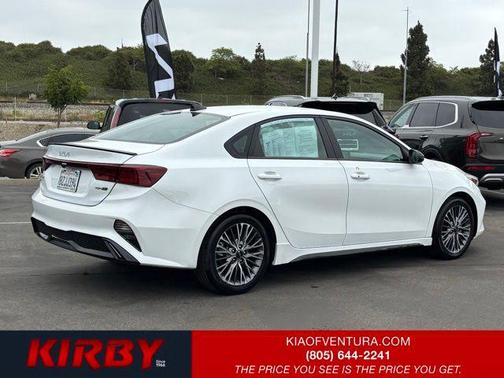 Snow White Pearl 2022 Kia Forte GT-Line