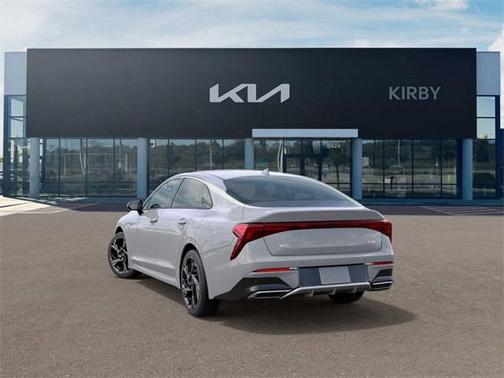 2025 Kia K5 GT-Line