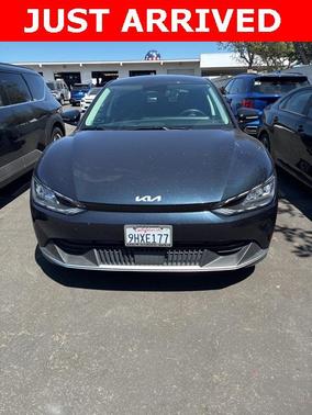 2023 Kia EV6 Light