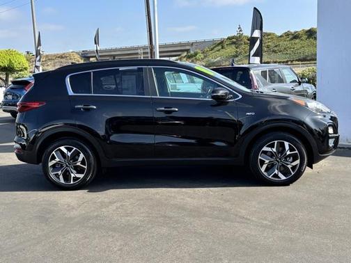 2022 Kia Sportage EX