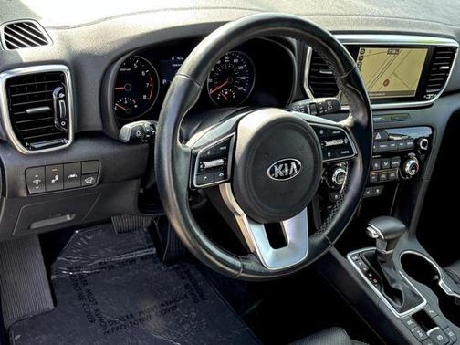 2022 Kia Sportage EX