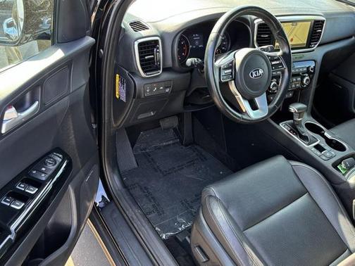 2022 Kia Sportage EX