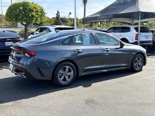 2022 Kia K5 LXS