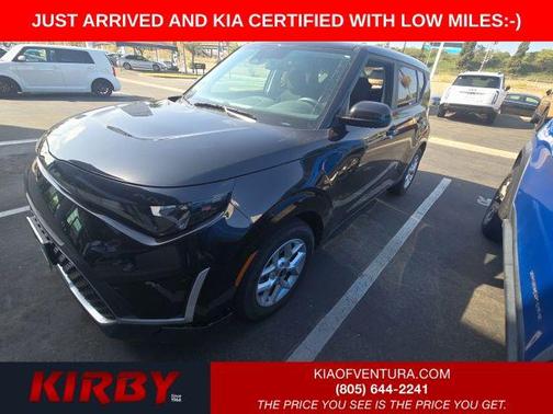 Black 2023 Kia Soul LX
