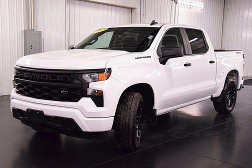 Summit White 2023 Chevrolet Silverado 1500 Custom
