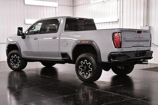 2024 GMC Sierra 2500 AT4