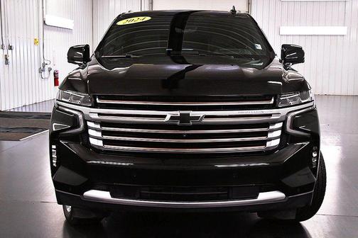 2024 Chevrolet Suburban 4WD High Country