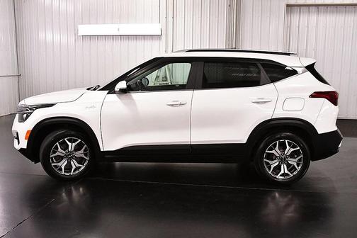 2022 Kia Seltos EX