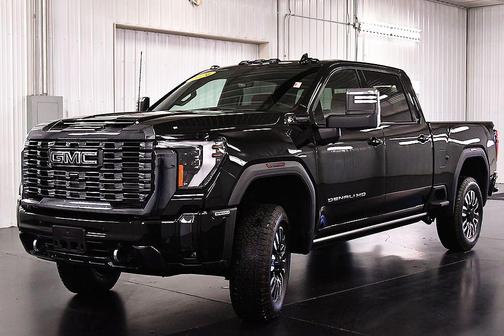 Onyx Black 2024 GMC Sierra 3500 Denali